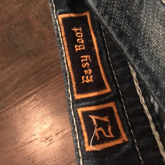 Rock Revival Jeans - Picture 4 of 4